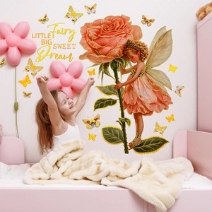 Détail de stickers fée rose et rose géante pour décoration de chambre d'enfant féerique