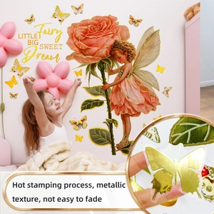 Détail de stickers muraux fée rose et rose avec d'élégantes bordures dorées estampées