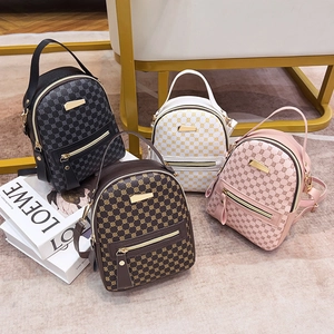 Mini Mode Rucksack PU-Leder Vintage Geometrischer Druck Damen Umhängetasche Kleiner Schultaschenrucksack Goldene Beschläge Reißverschluss Reise Schultertasche