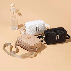 Borsa a Tracolla Trapuntata da Donna Moda Cinturino in Tessuto Largo Piccola Borsa Fotografica in Pelle PU Borsa a Spalla