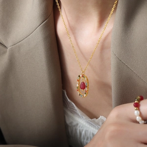 Golden titanium steel necklace with agate drop pendant and colorful crystal accents