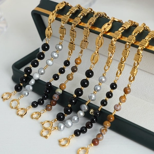 Vintage copper chain bracelet set with grey freshwater pearls and agate beads for women