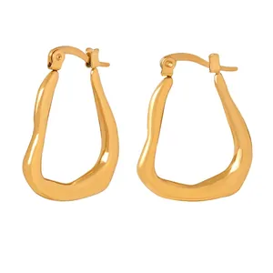 Unregelmäßige Geometrische Creolen Titanstahl 18K Vergoldet Nicht Verblassend Minimalistischer Moderner Modeschmuck Für Frauen