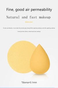 Macro de la surface de l'éponge à maquillage avec pores fins de 0,1 mm pour estompage