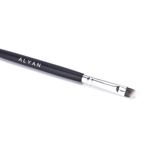 Pinceau à sourcils à double tête avec manche noir mat et poils en dégradé noir et blanc