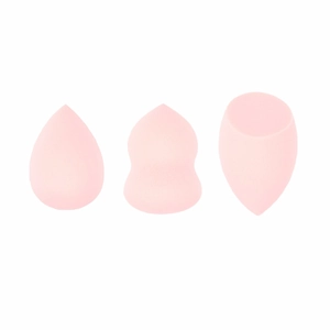 Driedelige lichtroze make-up sponsset met druppel-, kalebas- en schuin afgesneden vormen