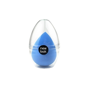Spugna trucco azzurra in contenitore trasparente a forma di uovo con etichetta New Look