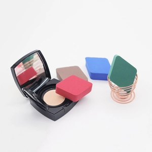 Set van 4 ruitvormige make-upsponzen met foundationdoosje en metalen houder