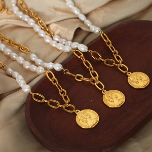 British retro baroque pearl necklace with golden coin pendant and Elizabeth relief