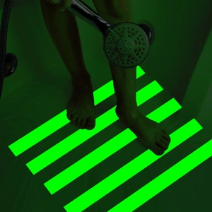 Lichtgevende antislipstickers voor badkuip en trap in heldere fluorescerende groen