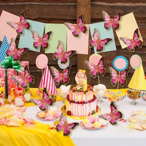 Papillons 3D roses et violets utilisés comme décorations de gâteaux et de fêtes