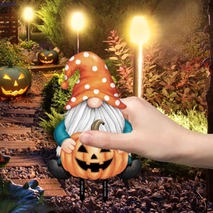 Tuinkabouter decoratie met pompoen en puntmuts voor Halloween buitendecoratie gazon