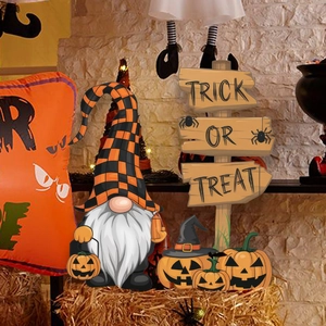 Halloween tuinstekers set met kabouter, pompoenen en Trick or Treat houten bord decor