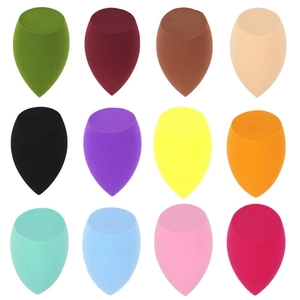 Set di 12 spugnette trucco colorate con design a goccia e taglio obliquo