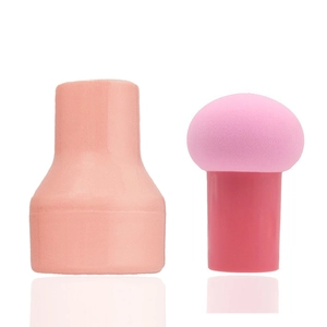 Éponge maquillage tête de champignon rose avec manche et étui de protection pratique