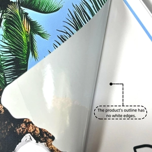 Detail of the self-adhesive palm tree wall sticker showing its clean, no-white-edge cut