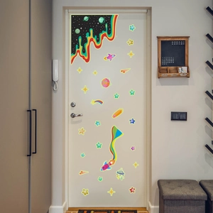 Stickers muraux espace galaxie avec planètes colorées et fusées pour déco de porte enfant