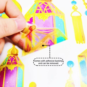 Detail bunter Lampion-Wandaufkleber mit selbstklebender Rückseite und abnehmbarem Design