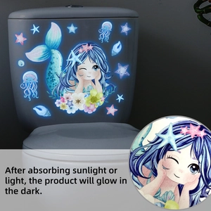 Adesivi murali sirena fluorescenti con effetto luminoso blu nell'oscurità totale