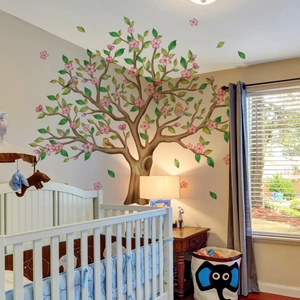 Grand sticker mural arbre aux fleurs roses et oiseaux pour décoration de chambre