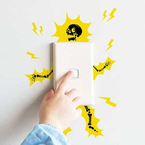 Creative Electric Shock Skull Switch Stickers PVC Removable Self Adhesive Lightning Wall Decals Home Decor Humor