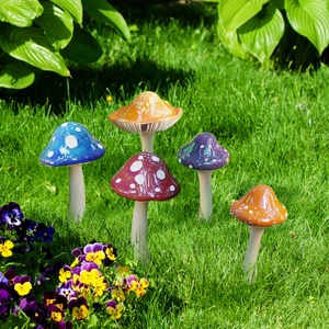 Mushroom Garden Stakes Decorative PVC Plastic Waterproof Sunproof Plant Pot Ornaments Outdoor Yard Art Decor