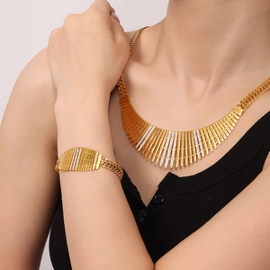 Collier Plastron Large Clôture Acier Inoxydable Incrusté Zircon Géométrique Luxe Ras Du Cou Pour Femme Bijoux Fête