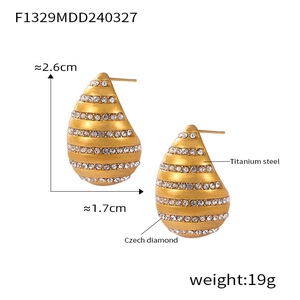 Detail view of gold titanium waterdrop earrings with Czech diamond inlays and dimensions