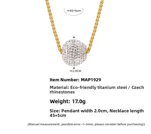 Détails du collier en acier titane avec pendentif boule en cristal et dimensions précises