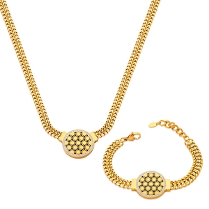 Parure collier et bracelet dorée avec pendentif fleur géométrique et zircons blancs