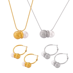 Fashion titanium steel jewelry set with hammered metal beads and white pearls