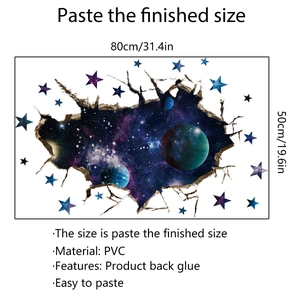 Détail d'autocollant mural 3D effet mur brisé avec vue galaxie et dimensions en PVC