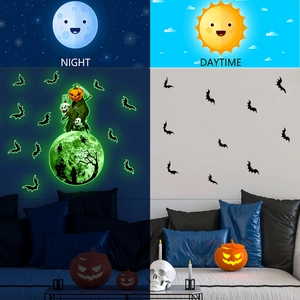 Αυτοκόλλητα τοίχου Halloween με φωτεινή αντίθεση ημέρας-νύχτας με κάστρο και νυχτερίδες