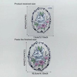 Détail du sticker couronne de chat coloré avec dimensions 15x13cm pour déco verre