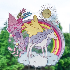 Sticker licorne arc-en-ciel et château pour vitre avec effet holographique de prisme