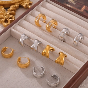 Créoles En Acier Titane Pour Femmes Plaquées Or Géométriques Cœur Croisées Bijoux Chic Polis Cadeau