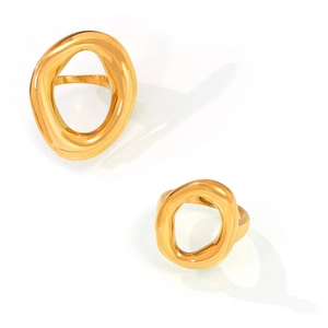 Anelli minimalisti in acciaio inossidabile placcato oro 18k dal design ovale irregolare