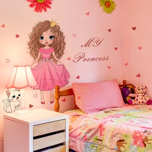 Détail de l'autocollant mural princesse rose avec cœurs et texte My Princess