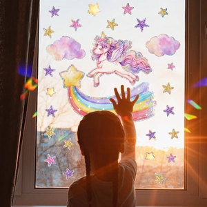 Adesivo Finestra Unicorno Arcobaleno Acchiappasole Pellicola Statica Prisma Decalcomania Arcobaleno per Vetro Camera Bambini Casa