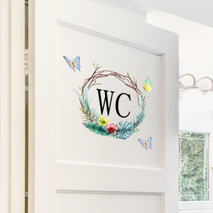 Sticker de porte WC floral avec feuilles vertes et papillons pour décor de salle de bain