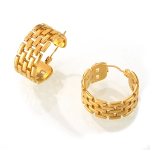 Golden titanium steel C-shape chain link hoop earrings with hollow grid textured design