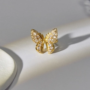 Bague papillon plaqué or avec cristaux de zircone et effets d'éclairage artistique