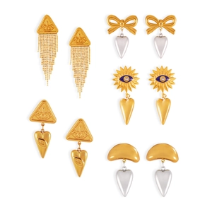 18k vergulde Evil Eye oorbellen set met kwastjes en surrealistische ster- en hartbedeltjes