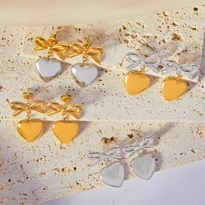 Boucles D'oreilles Pendentif Noeud Coeur Acier Titane Plaqué Or 18K Mode Personnalisé Style Ins Bijoux Pour Femmes