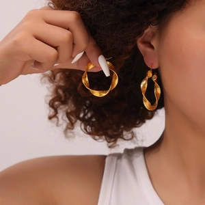 Stainless Steel Textured Twist Hoop Earrings Geometric U-Shaped Wave Hollow Out Earrings For Women Daily Fashion Jewelry