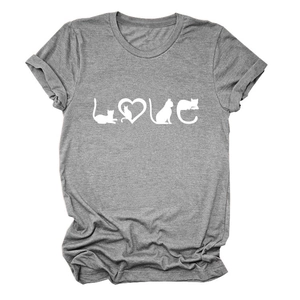 Détail de l'imprimé LOVE avec silhouettes de chats sur T-shirt en coton gris chiné