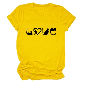 Détail d'un t-shirt en coton jaune avec motif graphique chat love noir et col rond