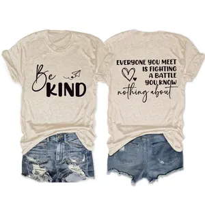 T-Shirt Femme À Manches Courtes En Mélange De Coton À Col Rond Avec Citation Inspirante Be Kind Imprimé Lettres Haut Ample