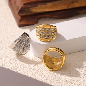 Wide Band Ring Titanium Steel Multi Row Inlaid Zircon Luxury French Niche Elegant Jewelry Gift For Women