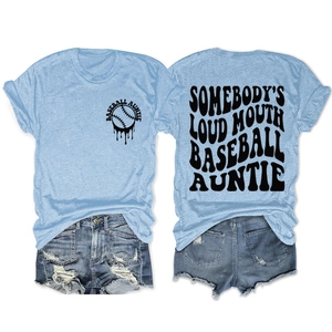 Ensemble décontracté Baseball Auntie pour femme avec t-shirt bleu et short en jean usé